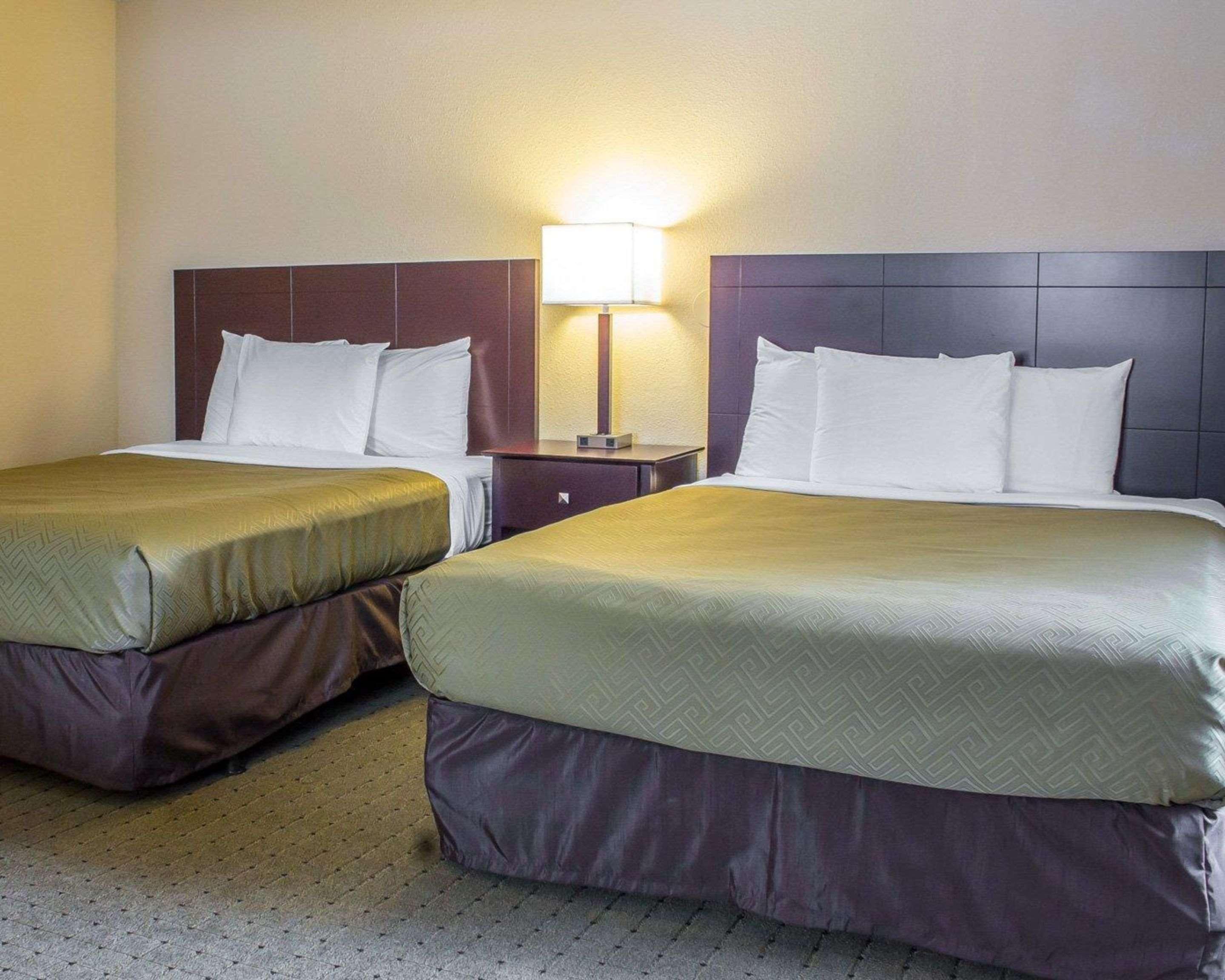 Econo Lodge Ames Luaran gambar